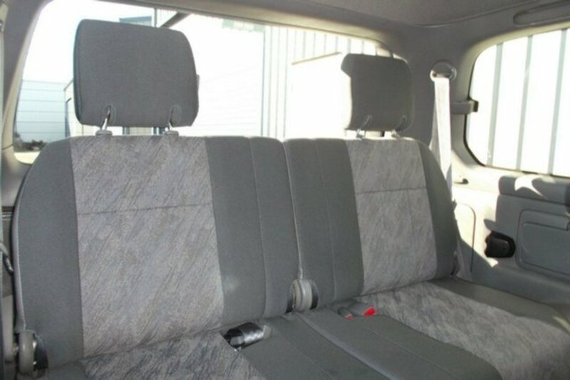 2000 TOYOTA LANDCRUISER GXL (4x4) HDJ100R