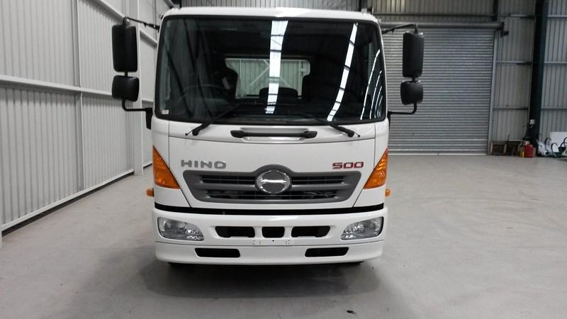 2015 HINO FD1124XL 500
