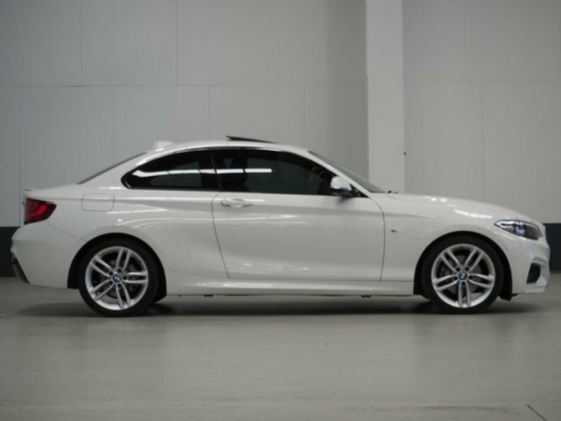 2014 BMW 2 20i F22