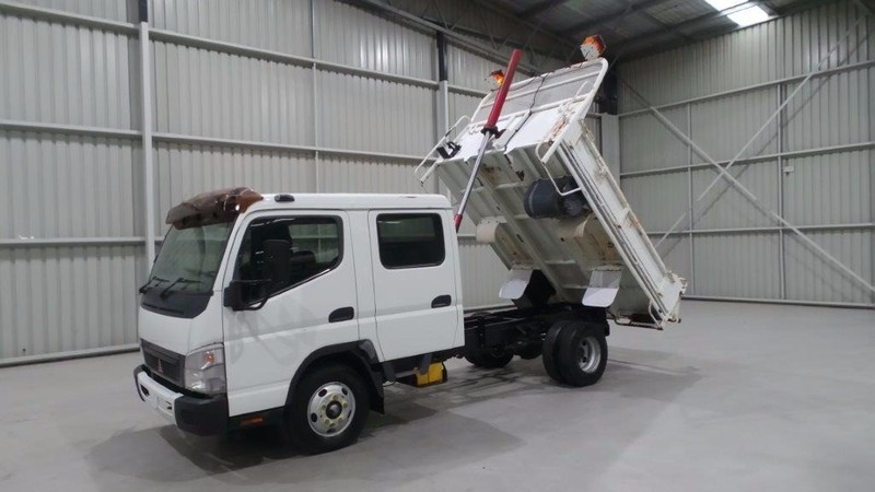 2006 FUSO Canter Canter Truck