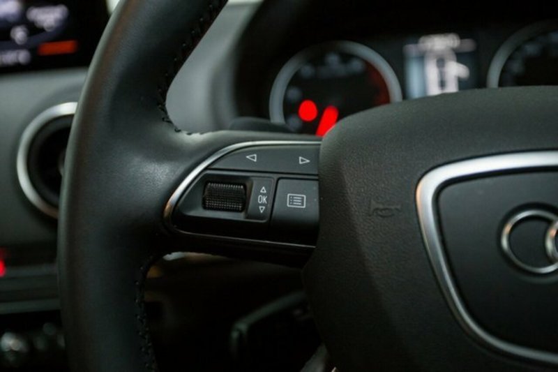 2013 AUDI A3 SPORTBACK 1.4 TFSI ATTRACTION 8P MY13