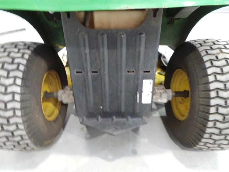 JOHN DEERE L111 RIDE ON MOWER