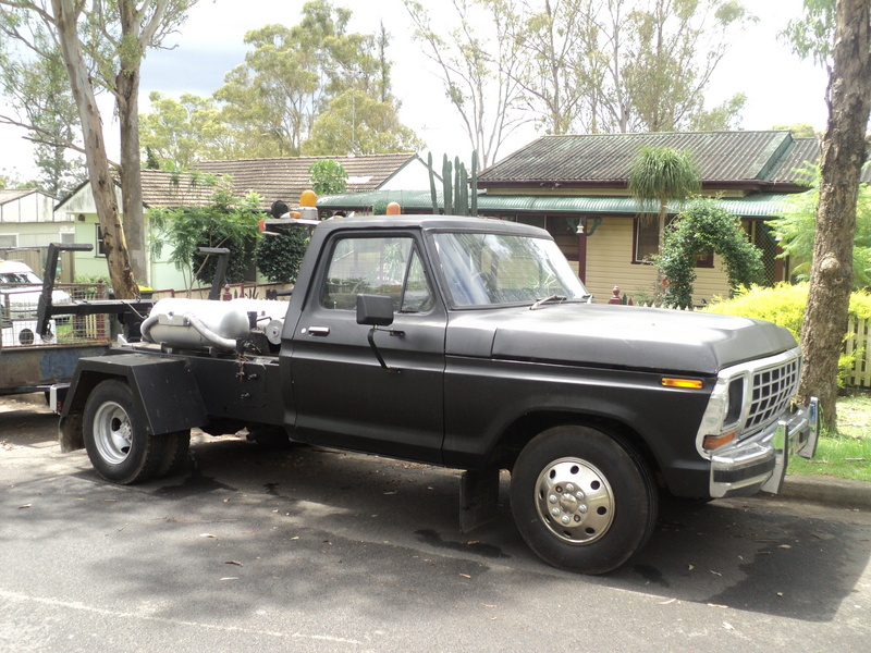 1974 FORD F350 Tow Truck