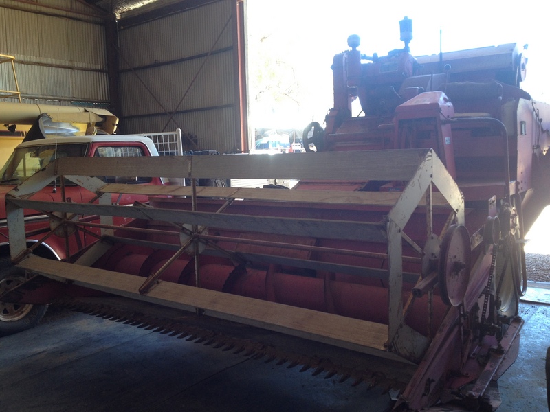 HEADER INTERNATIONAL A83 HARVESTER