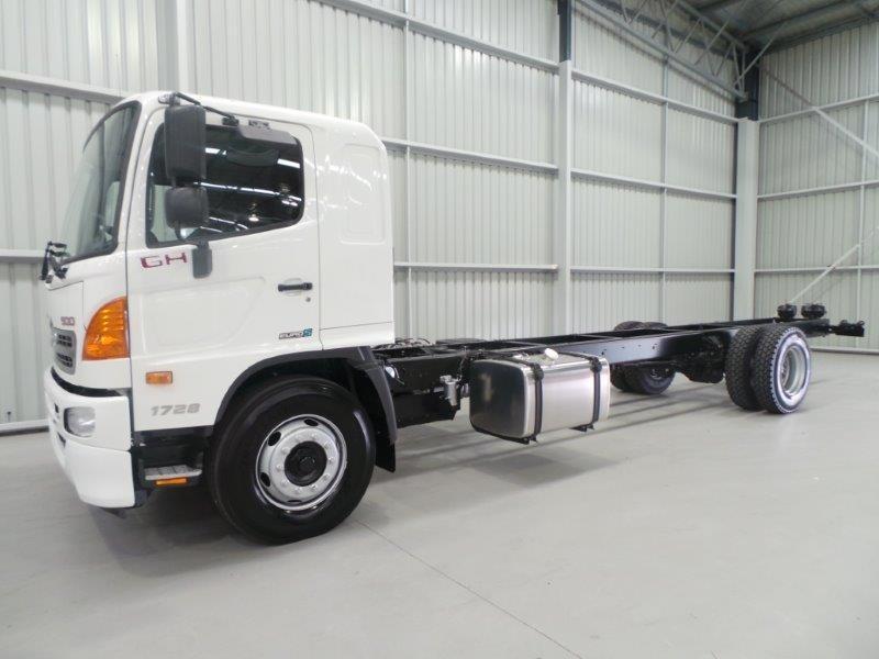 2015 HINO 1728 XXL AIR