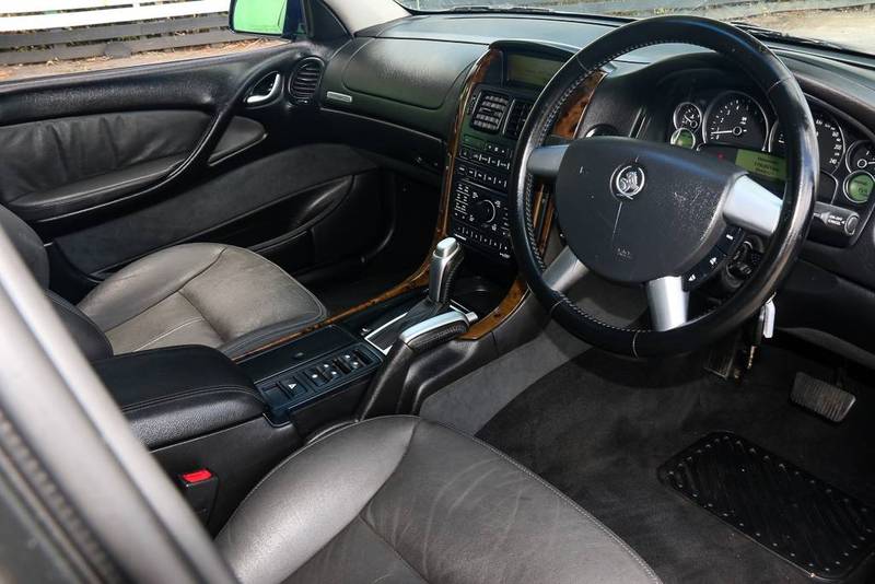 2004 HOLDEN STATESMAN V8 WK