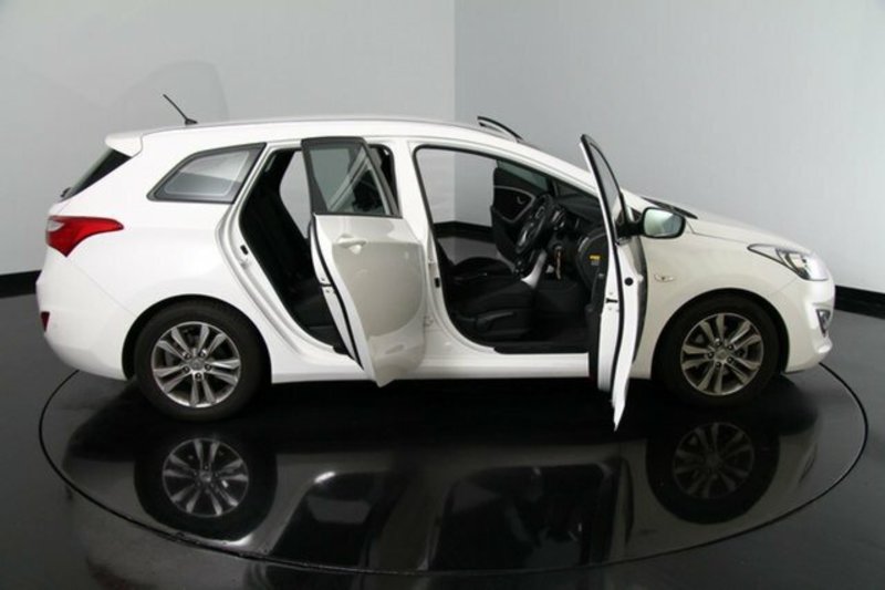 2013 HYUNDAI i30 Active Tourer GD