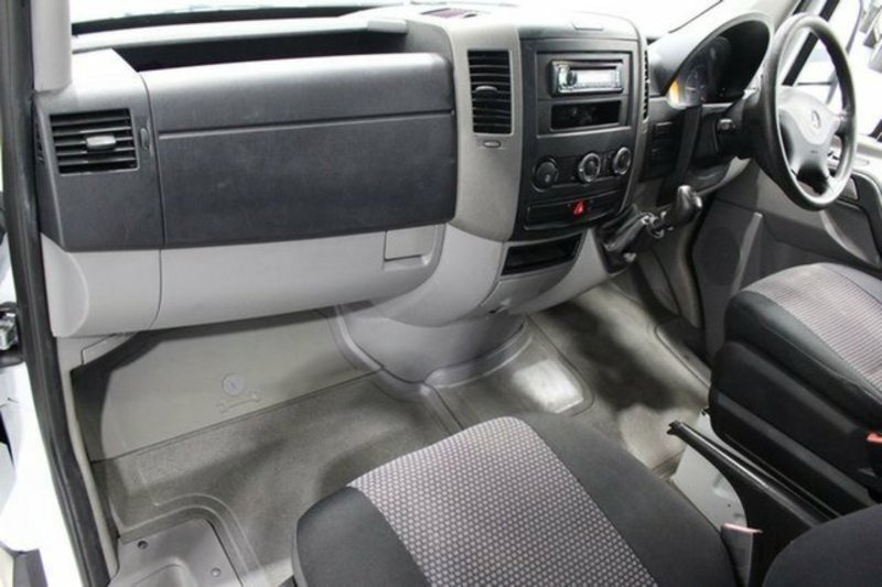 2006 MERCEDES-BENZ SPRINTER 309 CDI MWB 906