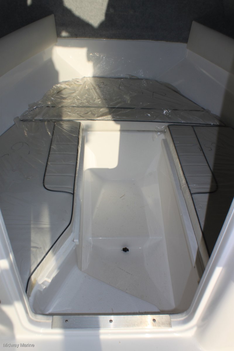 2020 HAINES HUNTER 625 OFFSHORE HARDTOP