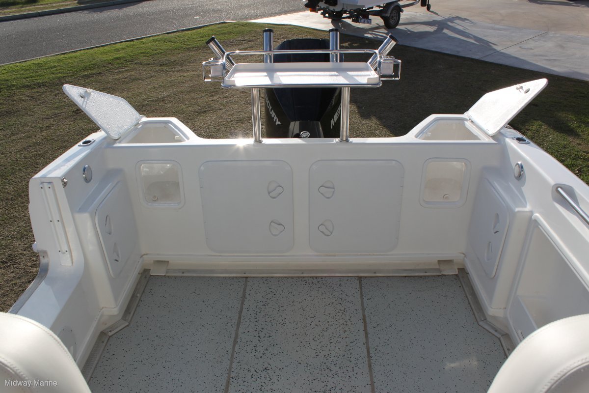 2020 HAINES HUNTER 625 OFFSHORE HARDTOP