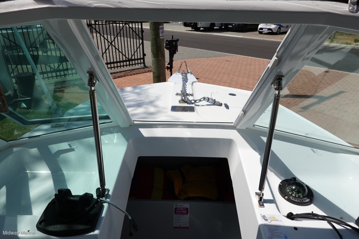 2012 SWIFT CRAFT VIKING 19 RUNABOUT