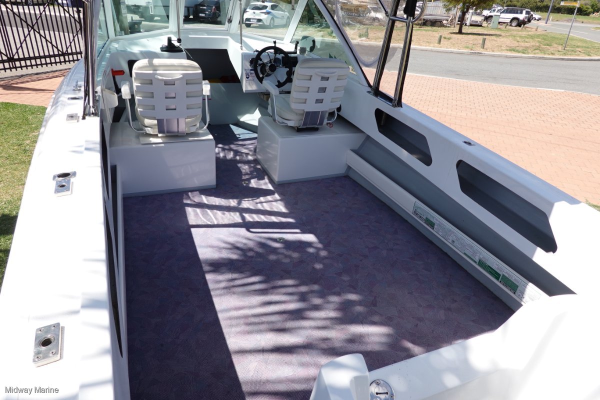 2012 SWIFT CRAFT VIKING 19 RUNABOUT