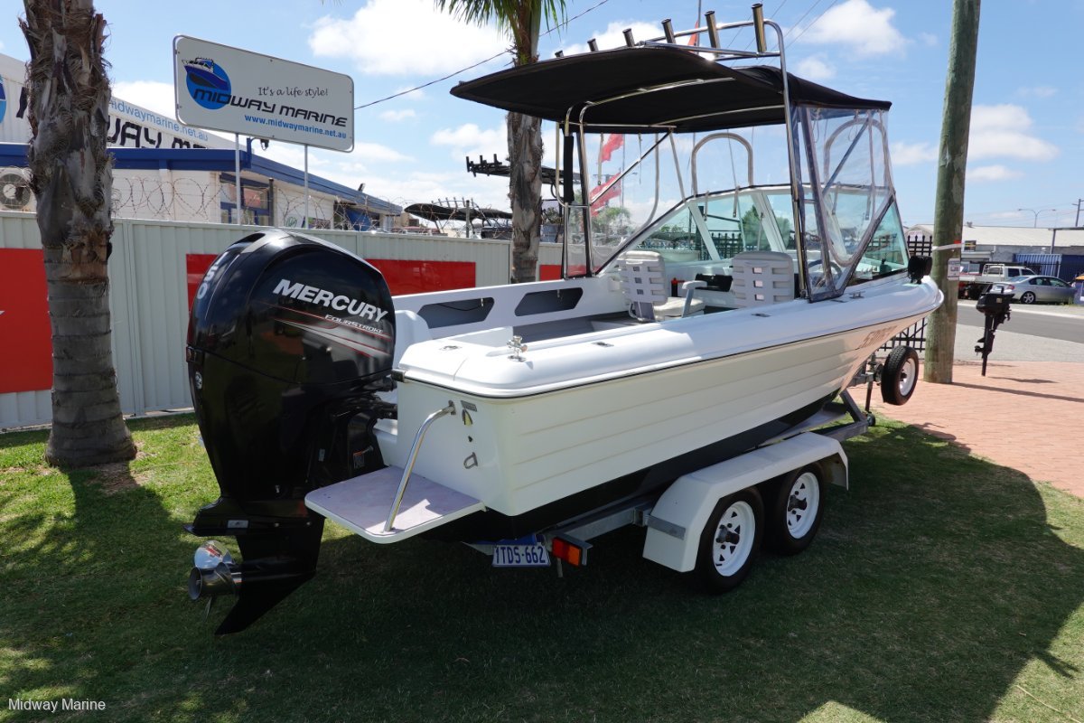 2012 SWIFT CRAFT VIKING 19 RUNABOUT