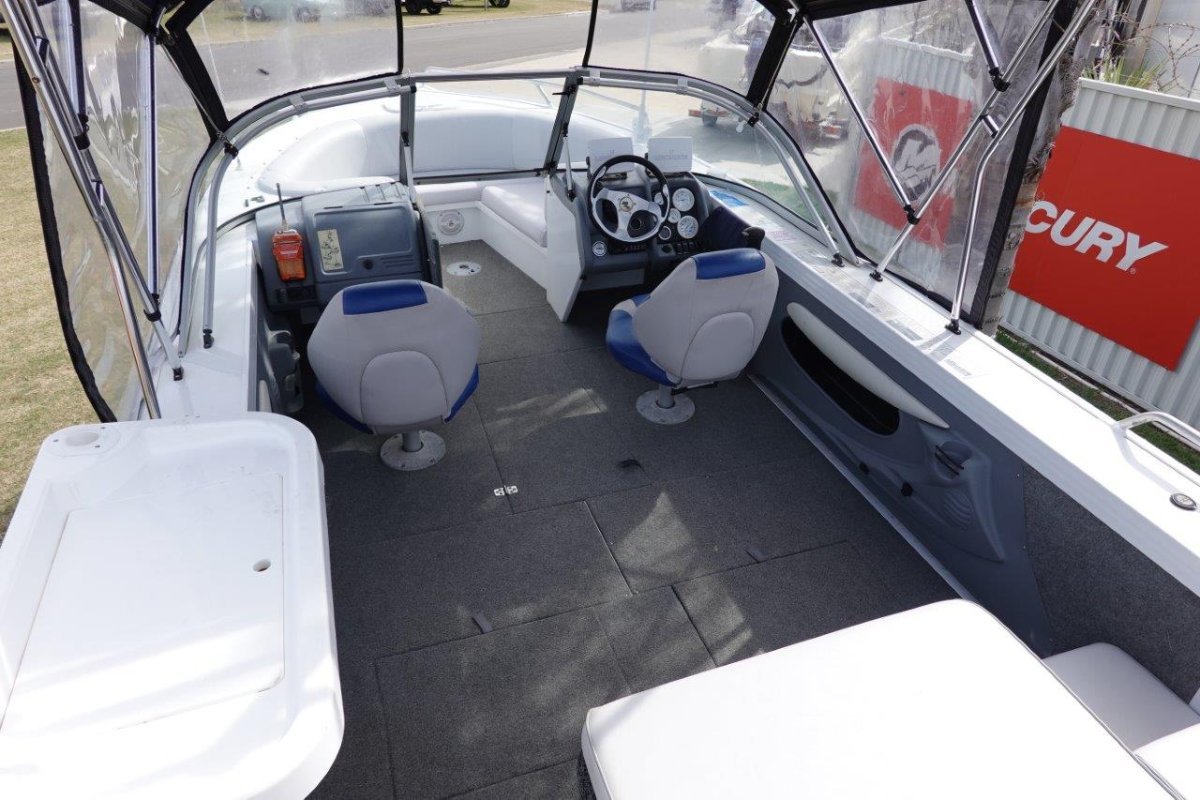 2008 QUINTREX 560 MY08 FREEDOM SPORT BOWRIDER