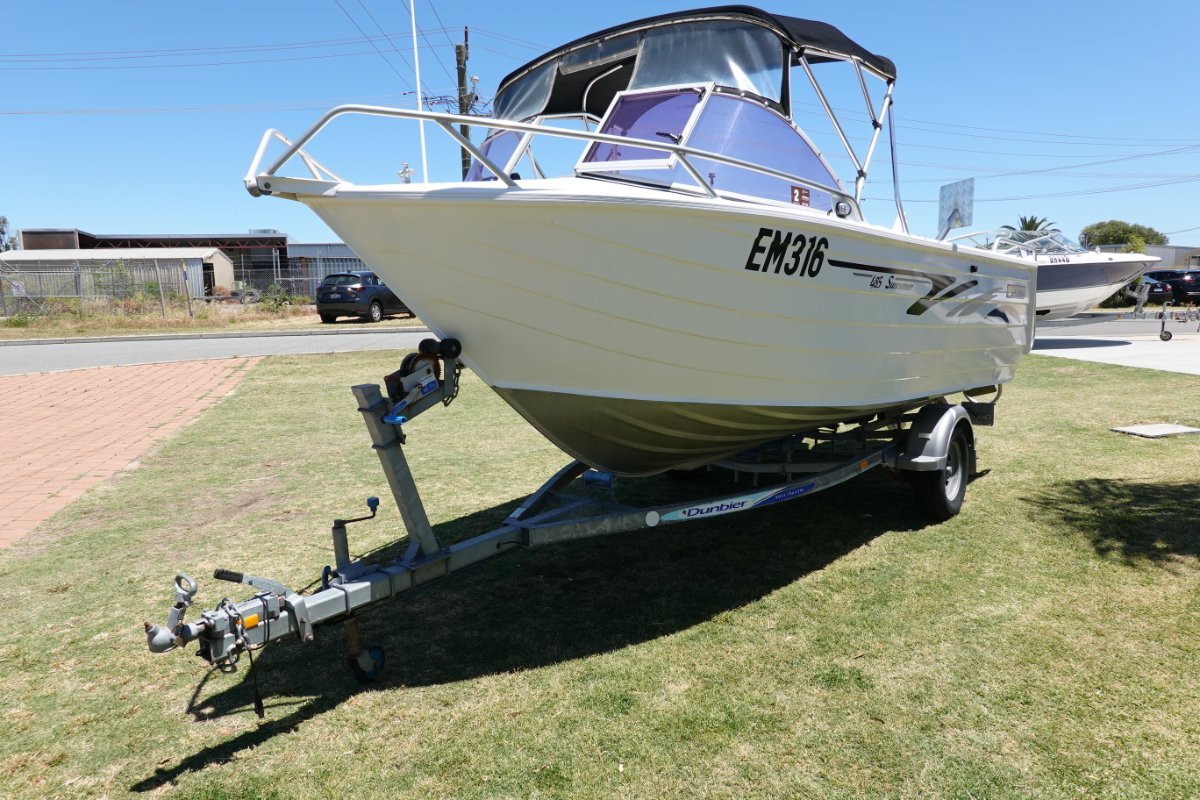 2011 HORIZON 485 SUNRUNNER RUNABOUT