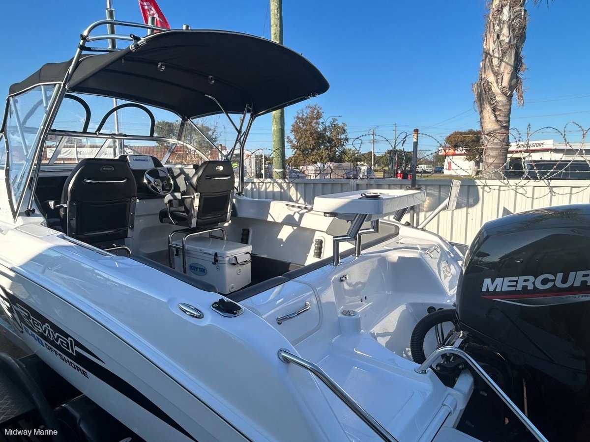 2023 REVIVAL 640 OFFSHORE CRUISER