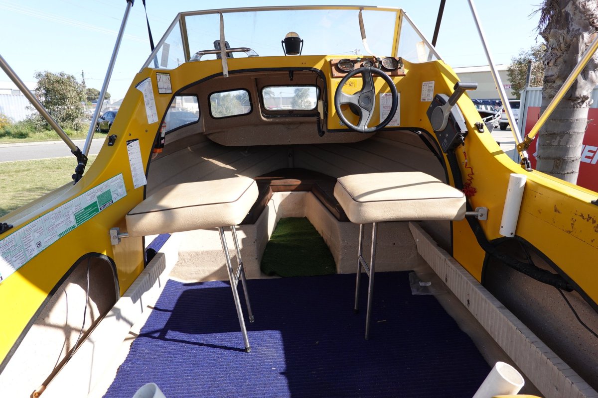 1980 SWIFTCRAFT SEARANGER RUNABOUT