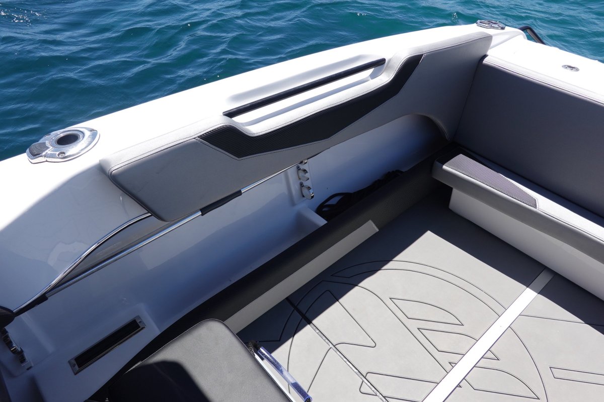 2023 REVIVAL 640 OFFSHORE CRUISER