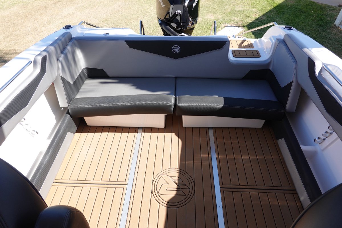 2024 REVIVAL R640 OFFSHORE HARD