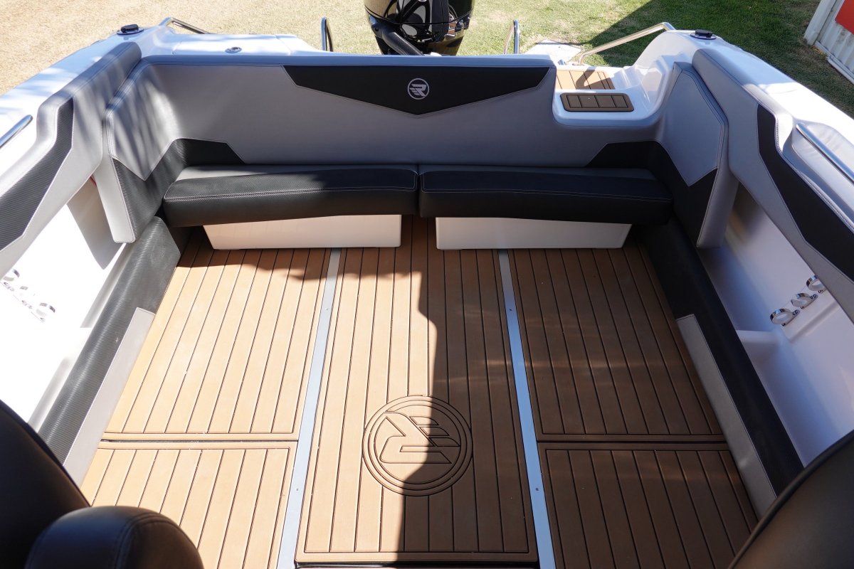 2024 REVIVAL R640 OFFSHORE HARD