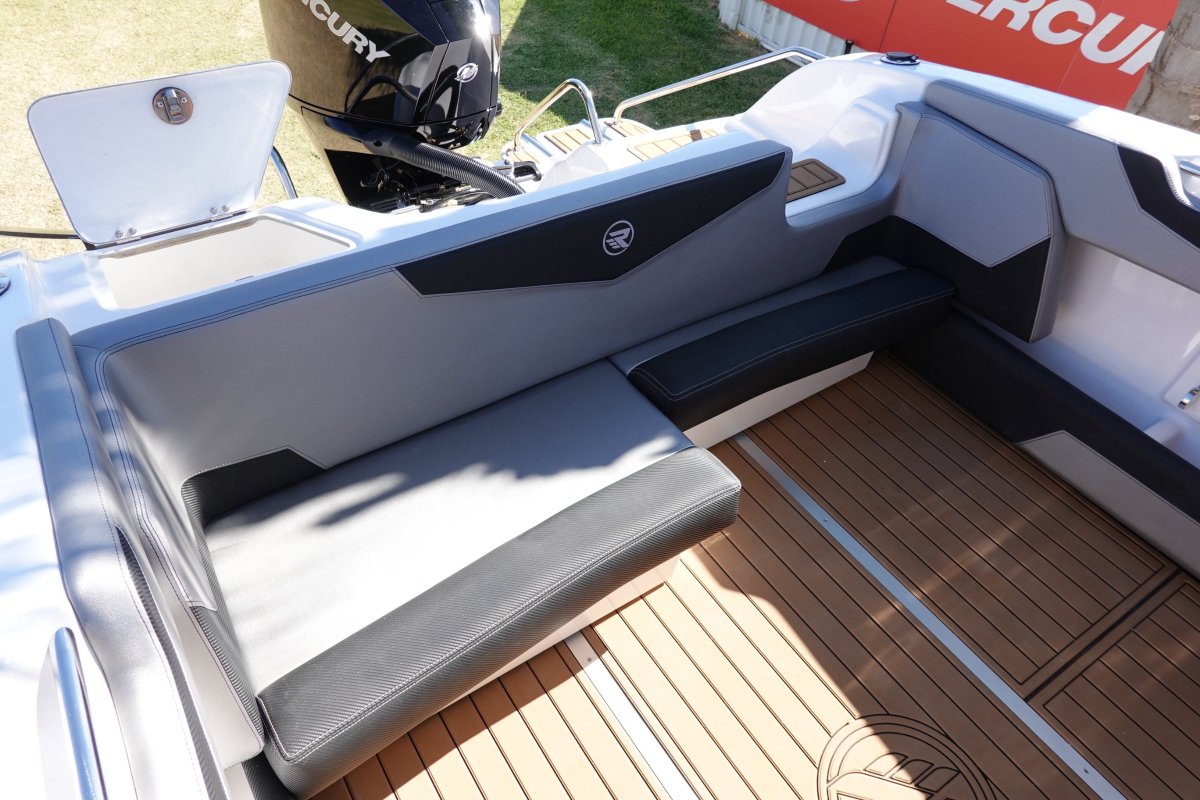 2024 REVIVAL R640 OFFSHORE HARD