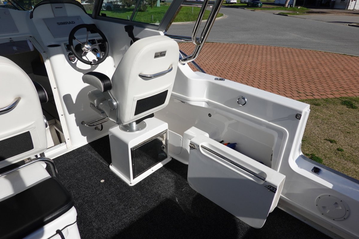 2023 HAINES HUNTER 675 ENCLOSED OFFSHORE FISHER
