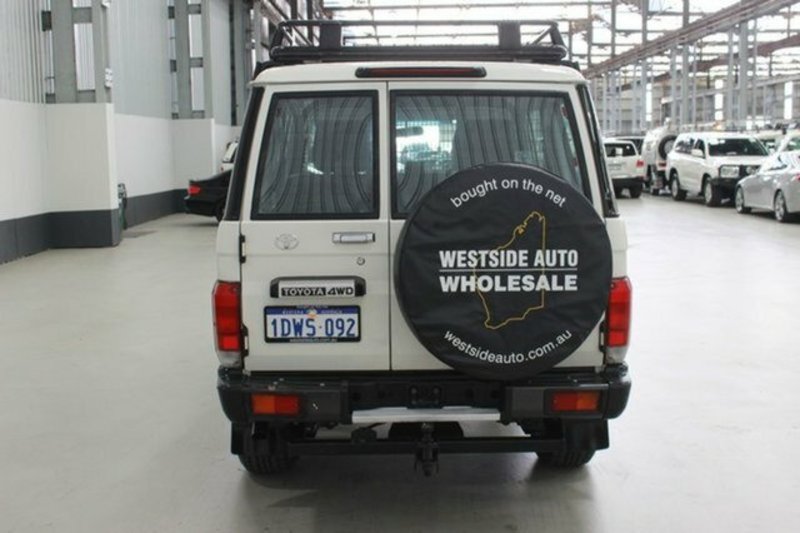 2012 TOYOTA LANDCRUISER WORKMATE (4x4) VDJ76R MY12 UPDATE
