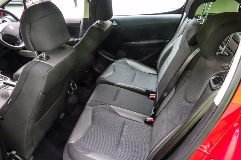 2008 PEUGEOT 308 XS HDi T7