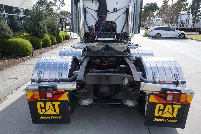 2007 FREIGHTLINER Argosy 110" Hi Cab Argosy Truck