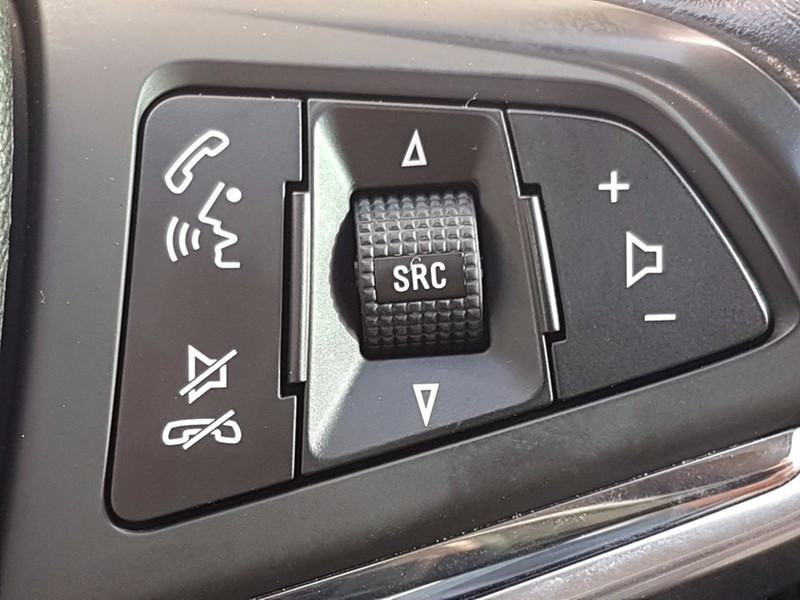 2014 HOLDEN CALAIS V VF