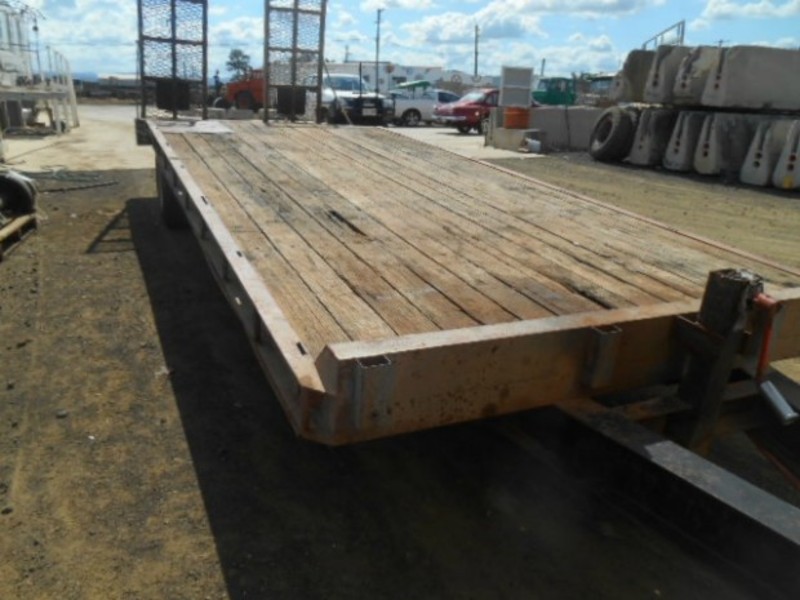 1993 Tag A Long TagPlant(with ramps) Pig Trailer