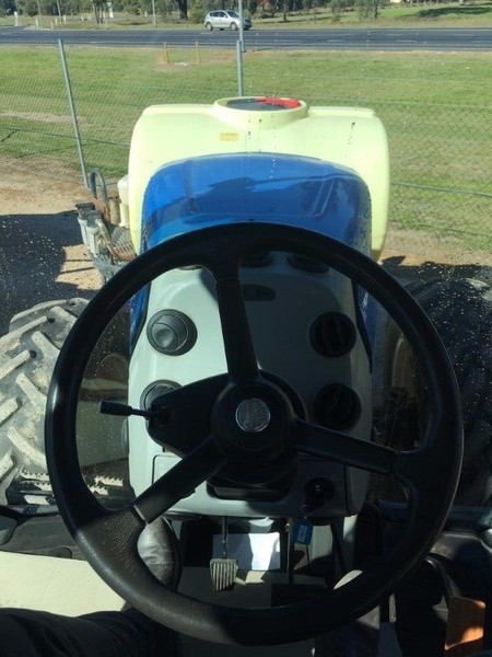 NEW HOLLAND T8050 Tractor