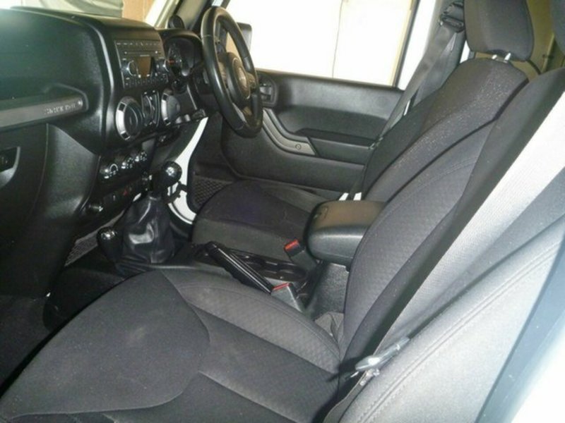 2013 JEEP WRANGLER UNLIMITED RENEGADE SPORT (4x4) JK MY13