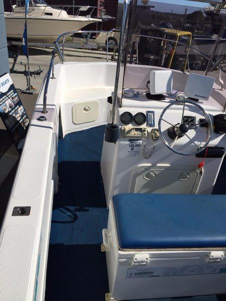 Noosa Cat 1800 Centre Console