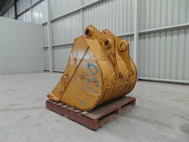 2017 WORKMATE 1000MM BUCKET