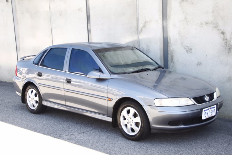 2001 HOLDEN VECTRA CD JS2