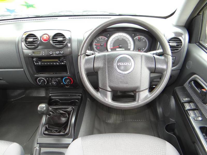 2011 ISUZU D-MAX SX (4x4) TF MY10