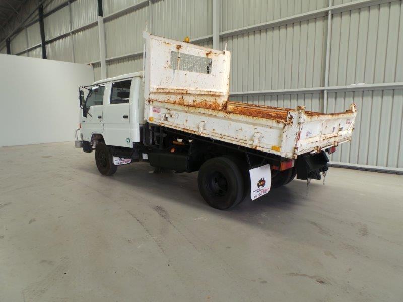 TOYOTA DYNA 300 TIPPER