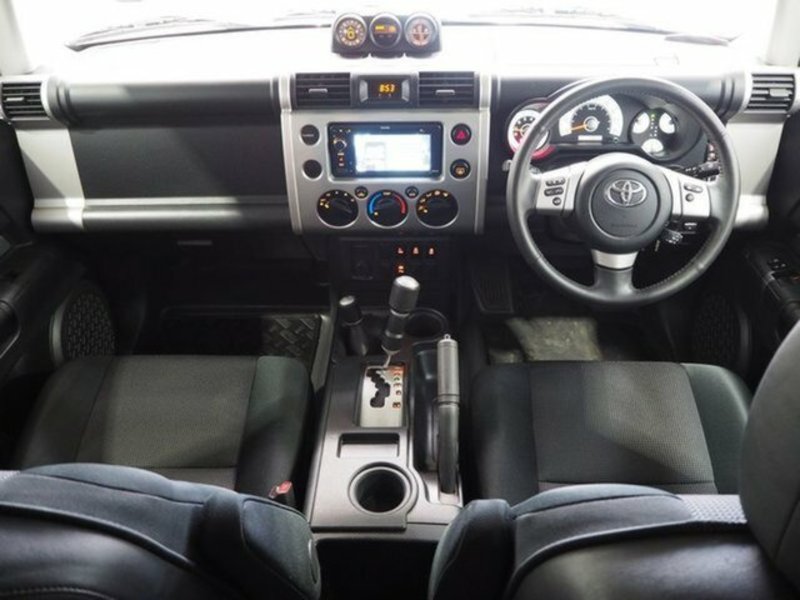 2012 TOYOTA FJ CRUISER GSJ15R
