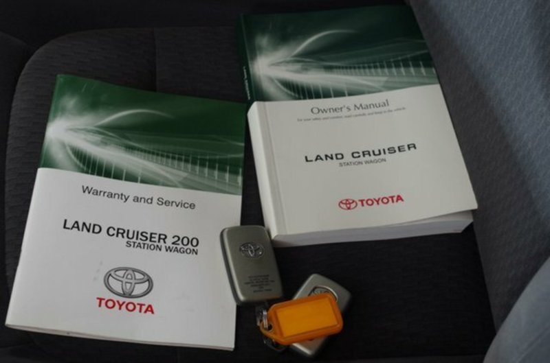 2014 TOYOTA LANDCRUISER GXL (4x4) VDJ200R MY13