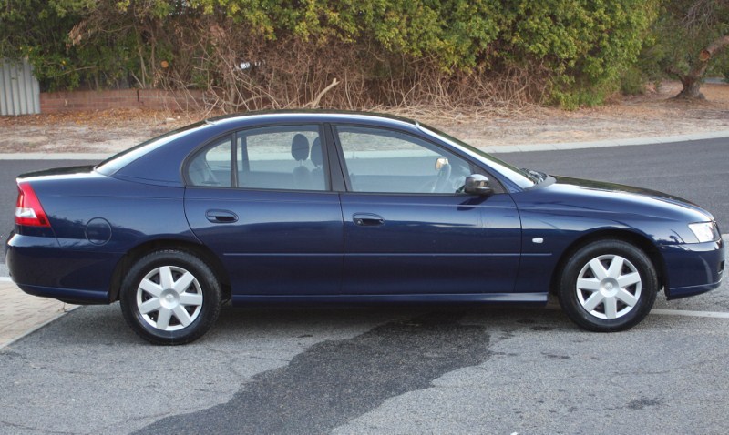 2006 HOLDEN COMMODORE EXECUTIVE VZ
