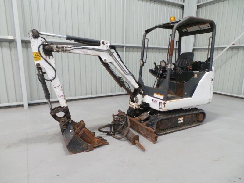 2006 BOBCAT 323J