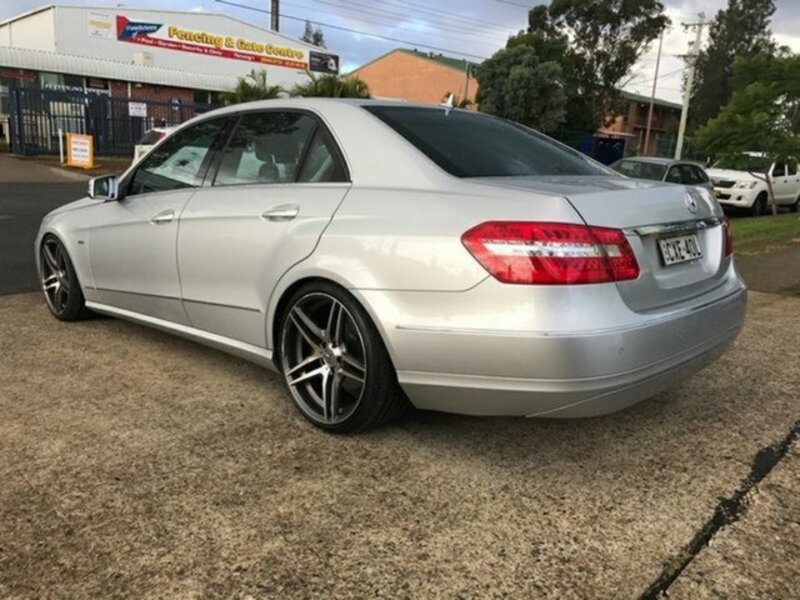 2010 MERCEDES-BENZ E250 CDI W212 BlueEFFICIENCY Avantgarde Sedan 4dr Spts Auto 5sp 2.1DT