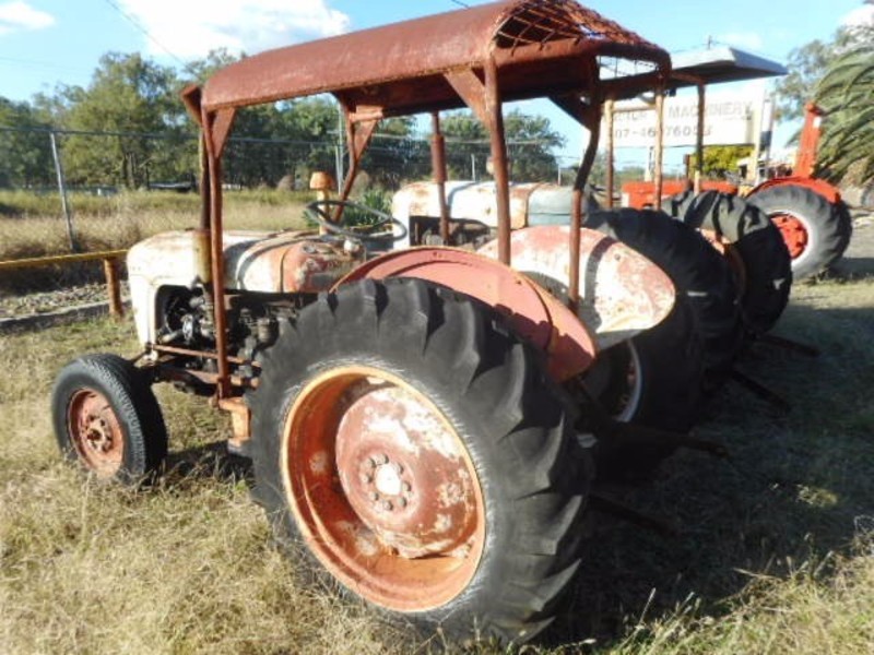 MASSEY FERGUSON MF35 Tractor Tractor
