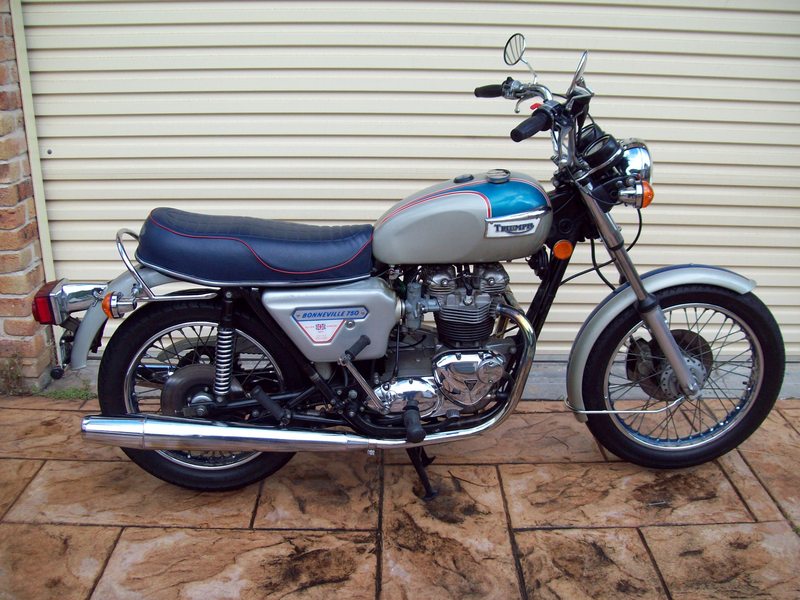 1977 TRIUMPH BONNEVILLE T140