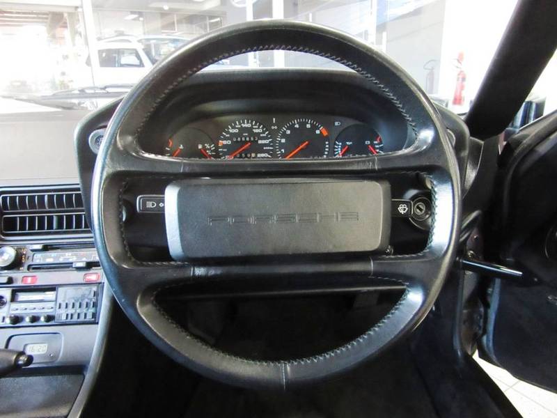 1986 PORSCHE 928 S