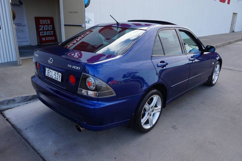 2001 LEXUS IS200 SPORTS LUXURY GXE10R