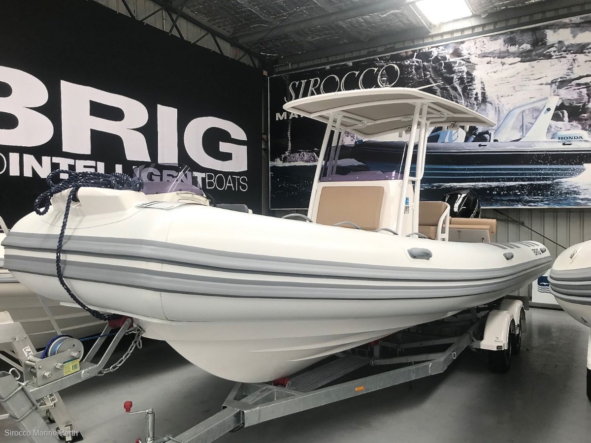2019 BRIG NAVIGATOR 730 CENTRE
