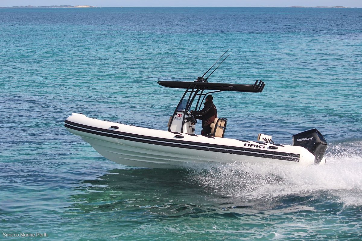 2019 BRIG NAVIGATOR 730 CENTRE
