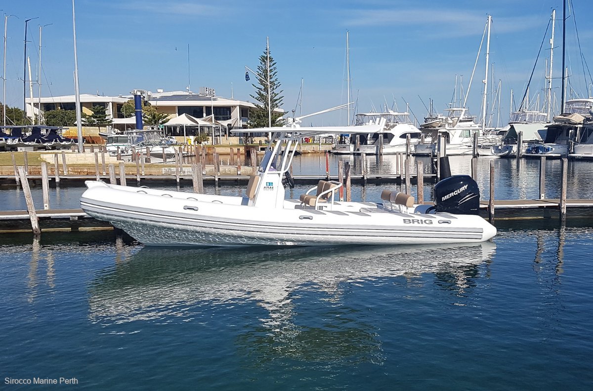 2019 BRIG NAVIGATOR 730 CENTRE